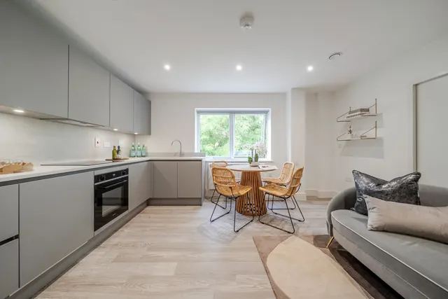 Photo 2 — Croydon Road, Beckenham, BR3