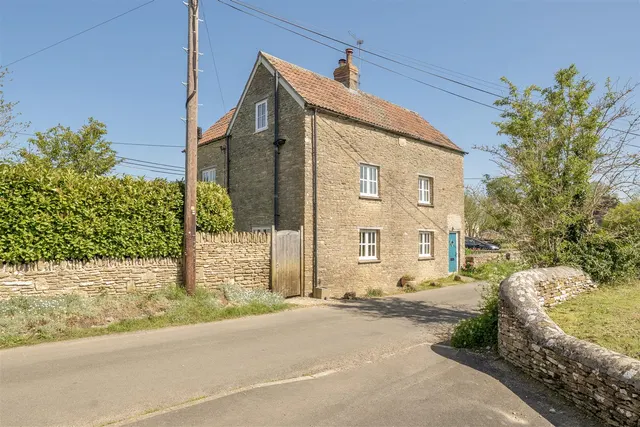 Grove lane, Kington St. Michael, SN14, photo 1