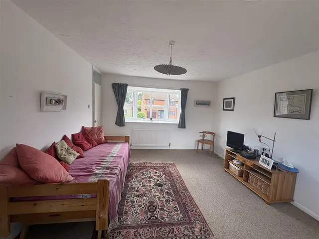 High Street, Wangford, NR34, photo 2