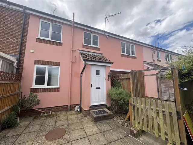 High Street, Wangford, NR34, photo 1