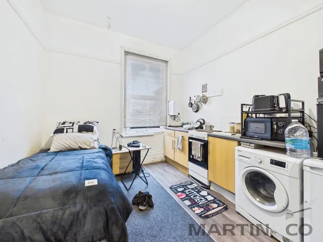 Photo 3 — Taswell Road, Southsea