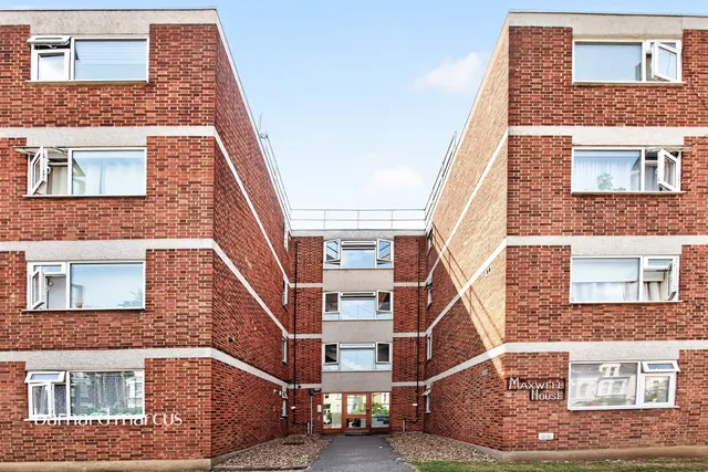 Palmerston Road, London, photo 1