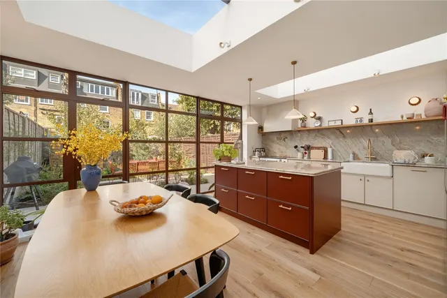 Fernside Road, London, SW12, photo 1