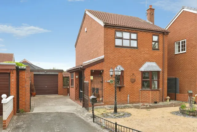 Thornhill Road, Harworth, Doncaster, photo 1
