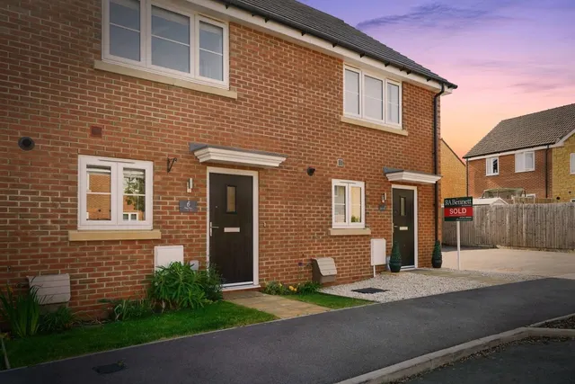 Poppy Drive, Cheltenham, GL52, photo 1