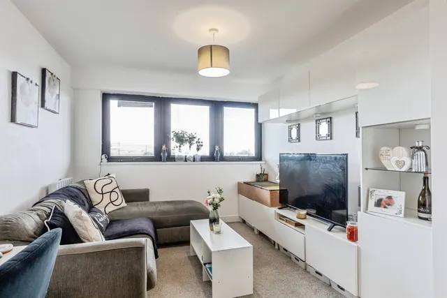 Whitchurch Lane, Bristol, BS14, photo 3