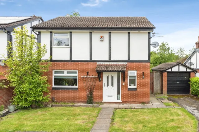 Gables Close, Fearnhead, Warrington, Cheshire, WA2, photo 1
