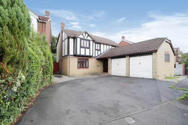 Wheatlands, Chells Manor, SG2, photo 1