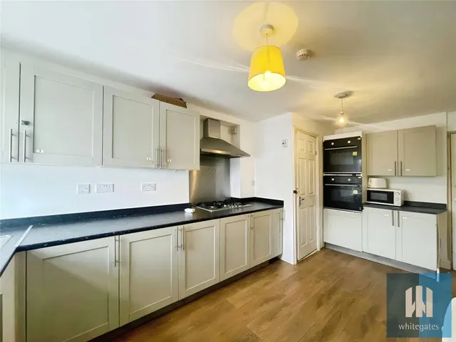 Lowerhouses Lane, Lowerhouses, HD5, photo 2