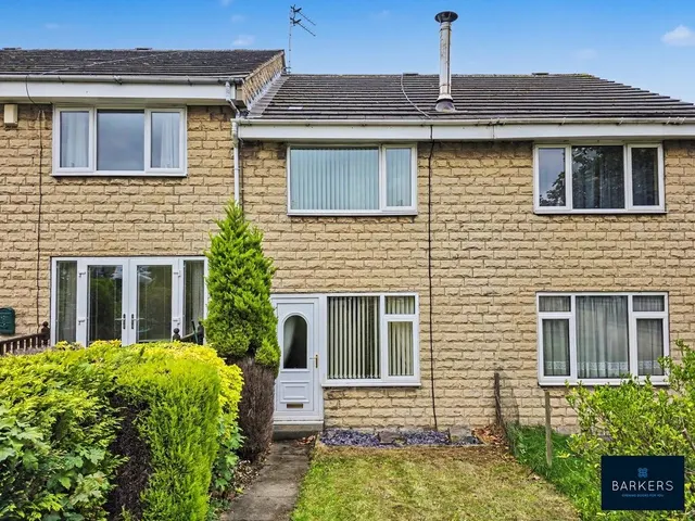 Huddersfield Road, Birstall, WF17, photo 1
