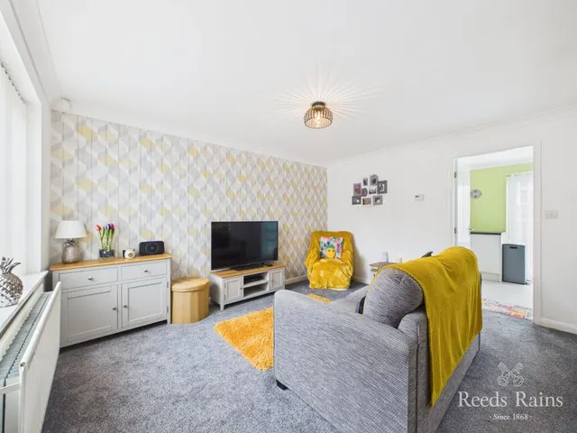 Photo 2 — Aysgarth Rise, Bridlington, East Yorkshire, YO16