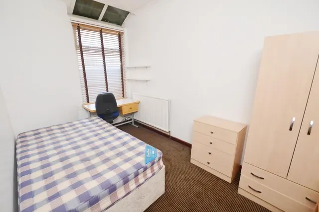 Standish Road, Fallowfield, M14, photo 1