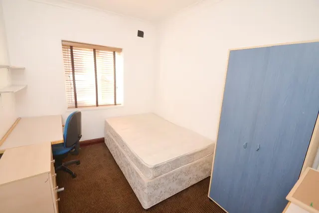 Standish Road, Fallowfield, M14, photo 2