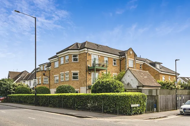 The Ridgeway, Enfield, EN2, photo 1