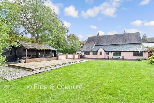 Lambourne Road, Chigwell, IG7, photo 3