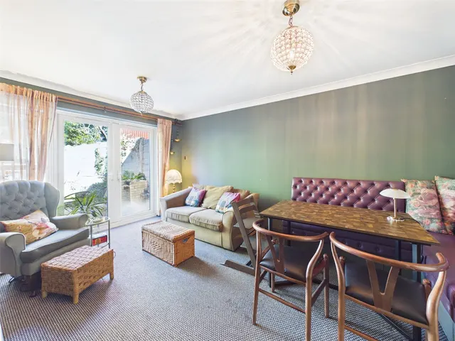 Percheron Close, Isleworth, TW7, photo 3