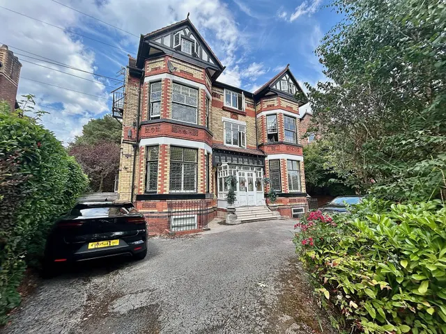 Parkfield Road South, Manchester, photo 1