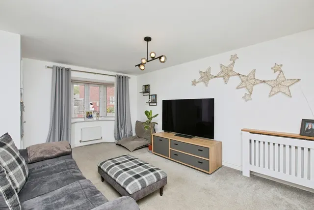 Woodgate Drive, Chellaston, DE73, photo 2