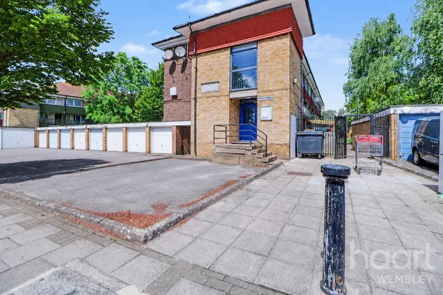 Wembley Park, HA9, photo 1