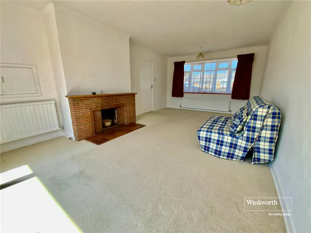 Photo 2 — Ricardo Crescent, Christchurch, Dorset, BH23