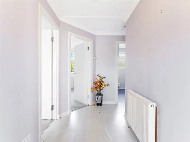 Photo 3 — Benrig Avenue, Kilmaurs, Kilmarnock, East Ayrshire, KA3