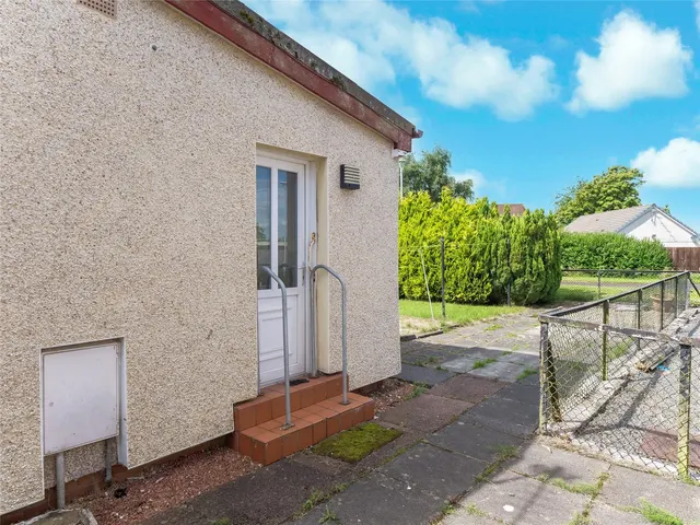 Photo 2 — Benrig Avenue, Kilmaurs, Kilmarnock, East Ayrshire, KA3