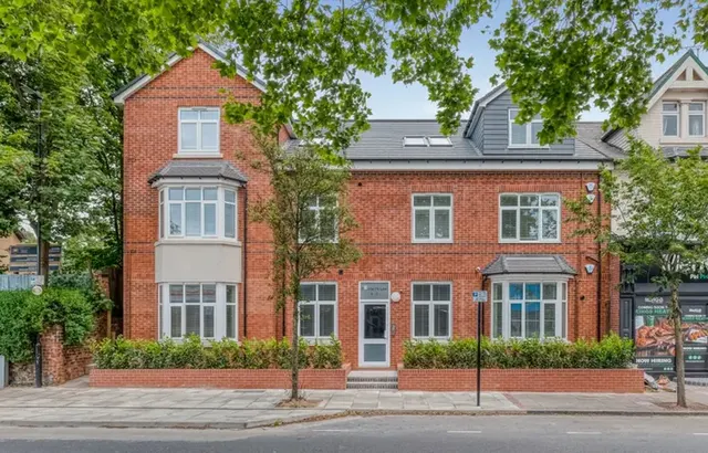 High Street, Kings Heath, B14, photo 1