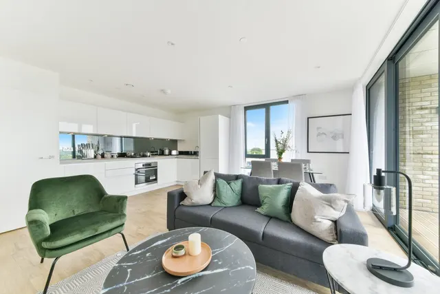 Epsom House, 2 Fairfield Avenue, Staines Upon Thames, Greater London, TW18, photo 1