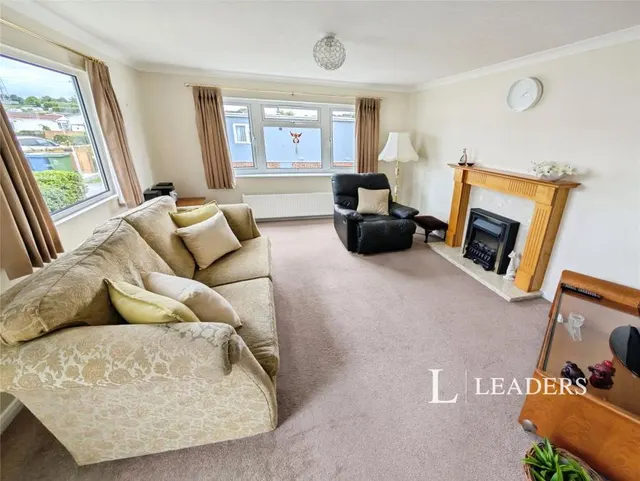 Oak Drive, Forest Town, NG19, photo 3