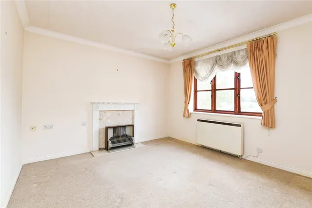 Photo 3 — Baddow Road, Chelmsford, Essex, CM2