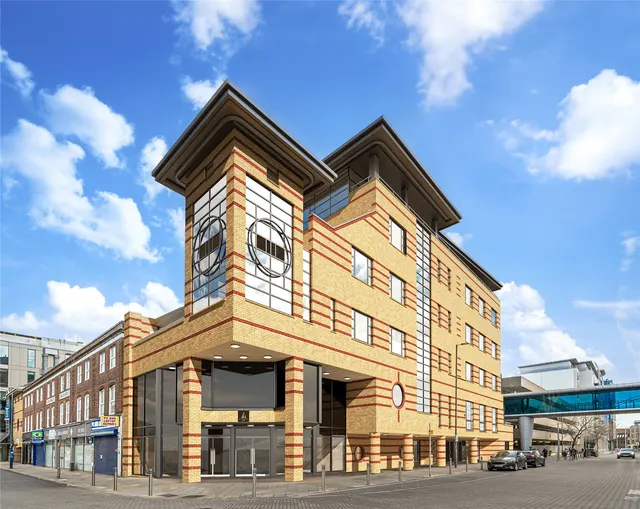 Church Street East, Woking, GU21, photo 1