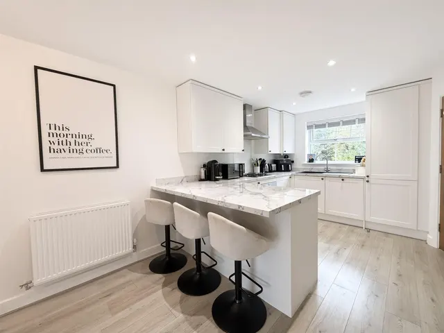 Jackson Drive, Wilmslow, SK9, photo 2