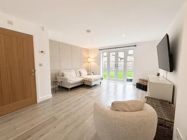 Jackson Drive, Wilmslow, SK9, photo 3