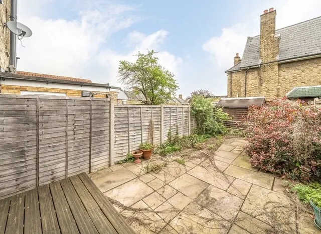 Norton Gardens, Streatham, SW16, photo 3