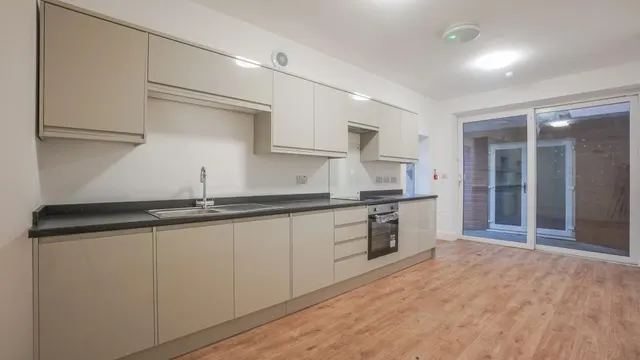 Sandy Lane, Stockport, SK6, photo 3
