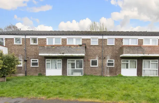 Royal Court, Hemel Hempstead, Hertfordshire, HP3 9QP, photo 1