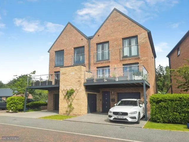 Ballast Hill Road, North Shields, photo 1