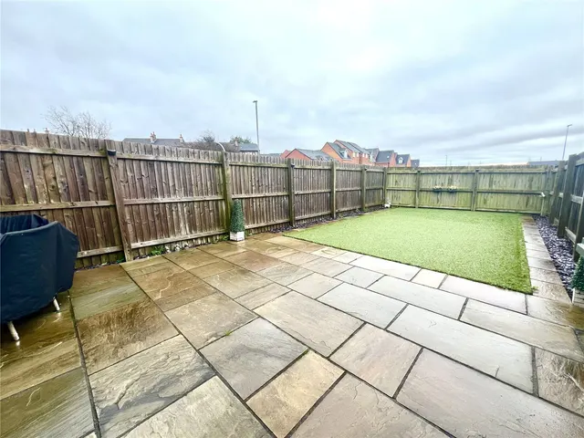 Fieldfare Close, Heysham, LA3, photo 2