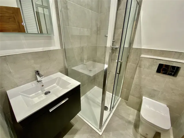 Sandringham Drive, Liverpool, L17, photo 3