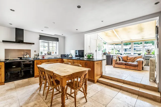 Rockfield Road, Oxted, RH8, photo 2