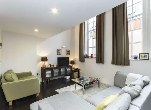 Photo 2 — Drummond Way, Drummond Way, N1