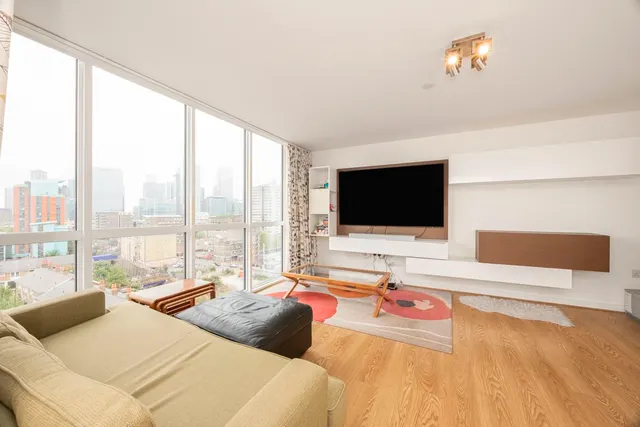 Photo 3 — 6 Hay Currie Street, London, E14 6GF