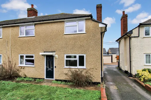 Barford Road, Blunham, Bedford, Bedford, MK44 3ND, photo 1