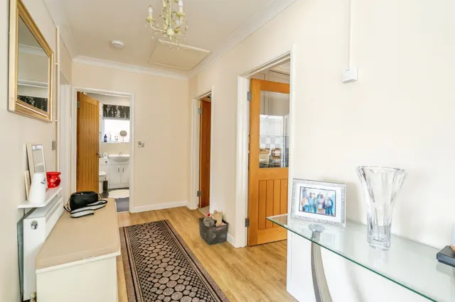 Robins Drive, Bognor Regis, PO21, photo 3
