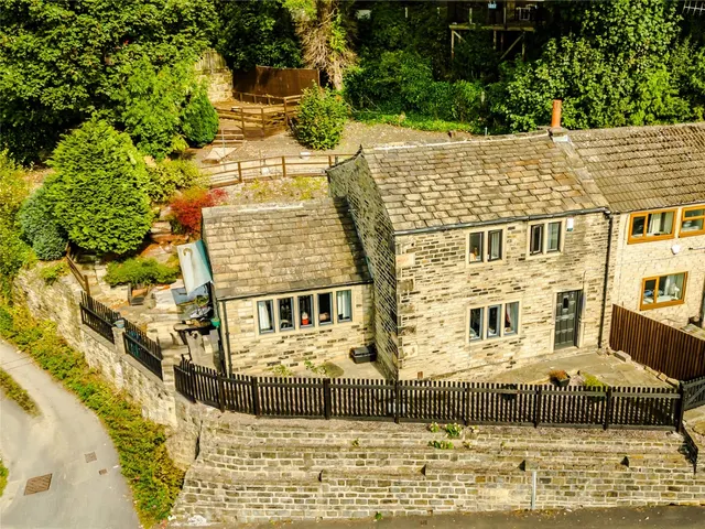 Station Road, Fenay Bridge, HD8, photo 1