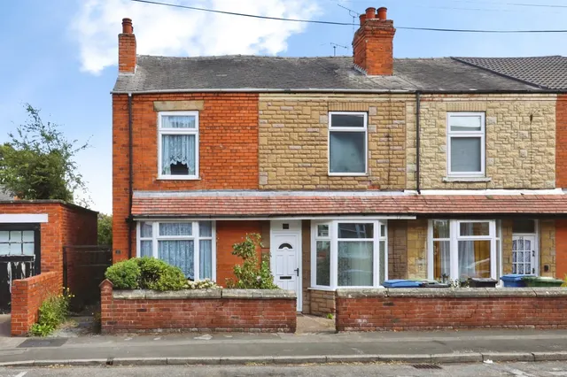 Harrington Street, Worksop, photo 1