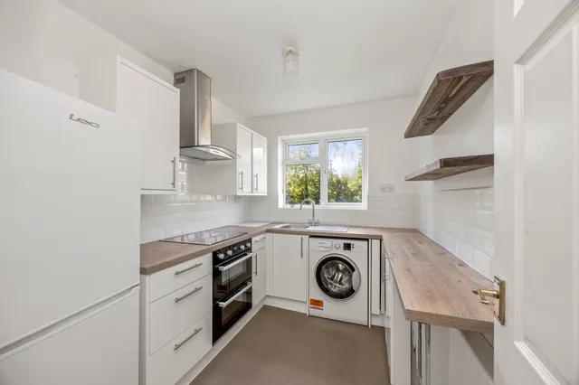 Muster Court, Haywards Heath, RH16, photo 2