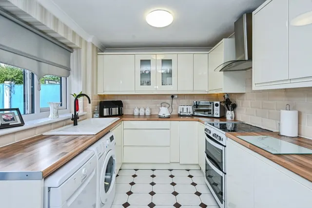 Netherfield, Widnes, WA8, photo 3