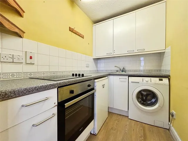 Grovelands Road, Reading, RG30, photo 2