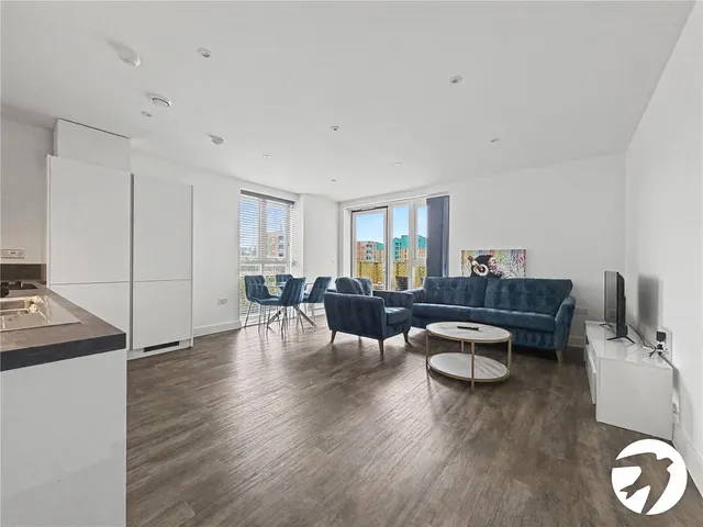 2 bedroom 2 bedroom property, Corys Road, Rochester, ME1